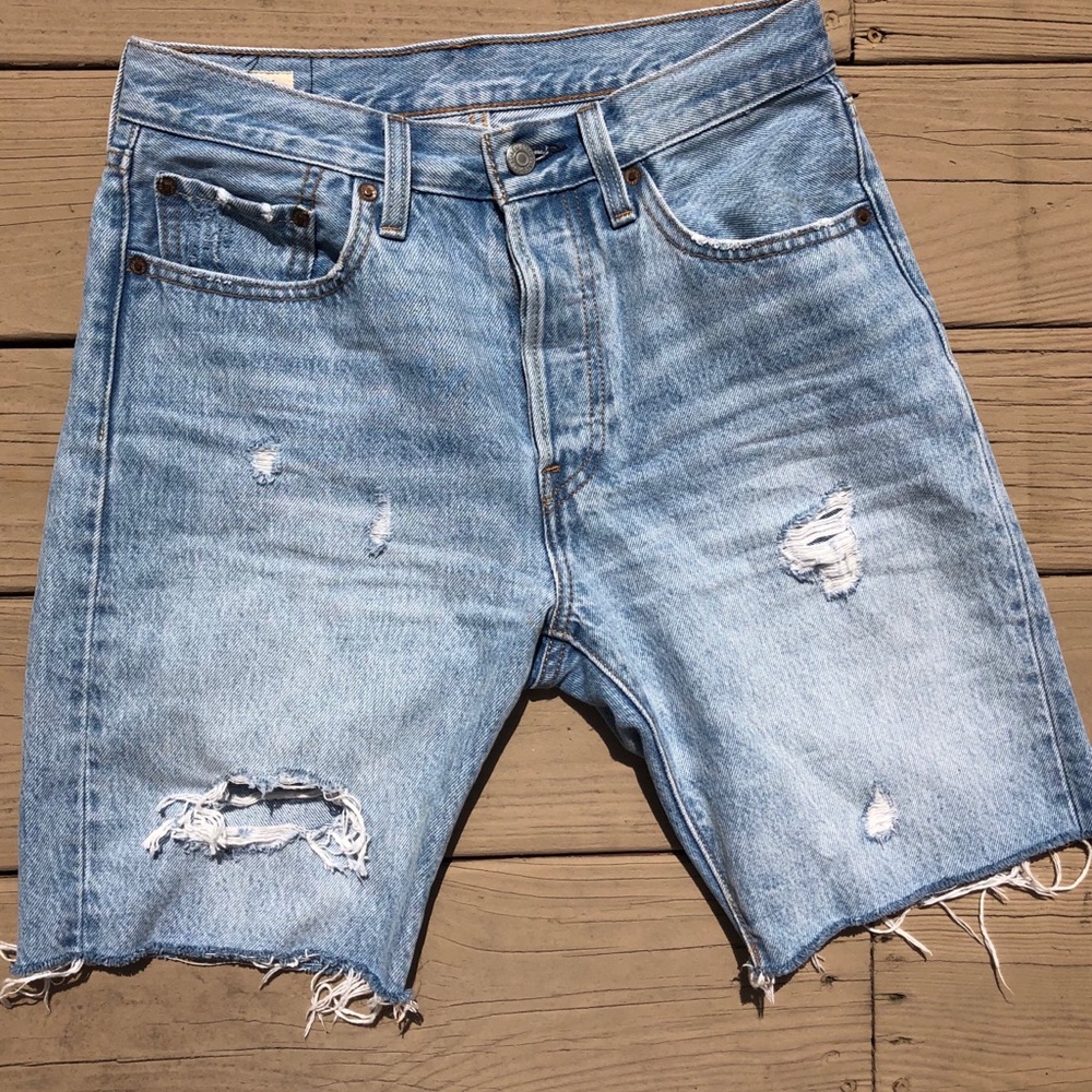 90’s cut Levi’s Jean Shorts